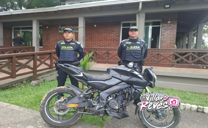 Recuperaron una moto en el barrio la Alborada